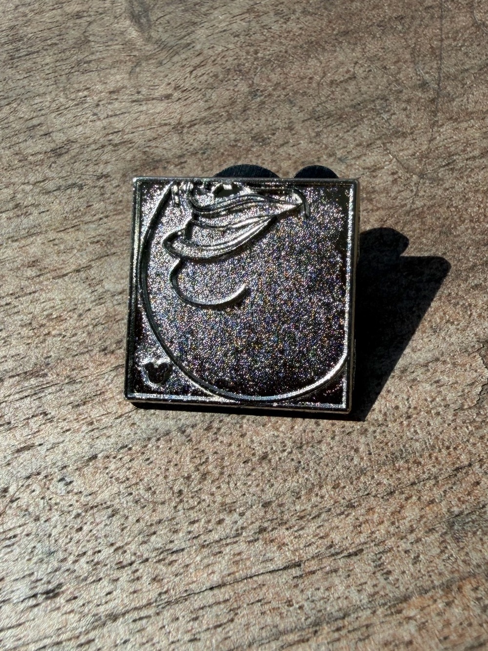4/$20 Ursula Chaser pin from the 2017 Hidden Mickey "Smiling Disney Villains"